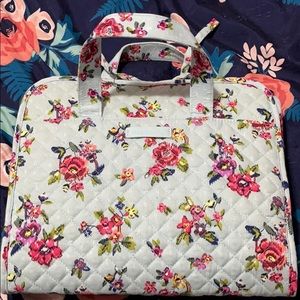 Vera Bradley hanging toiletry bag